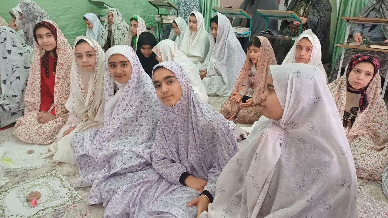 اعتکاف شهرستان جاجرم، کوچیک و بزرگ نمیشناسه 