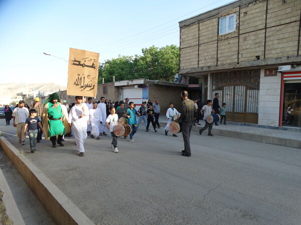 بازسازی صحنه عیدغدیر در شهر گهرو