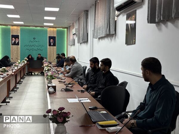 نشست هماهنگی مراسم استانی «احلی من العسل» در اسلامشهر