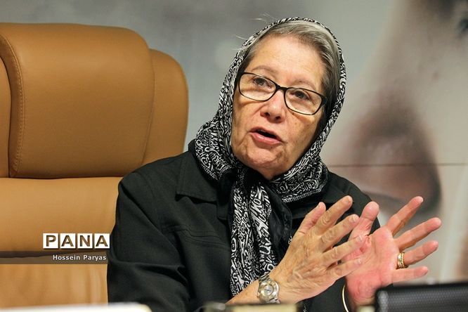 ۲۴ هزار مبتلا به HIV در ایران شناسایی شده‌اند/ مراکز مشاوره رایگان برای درمان در دسترس است