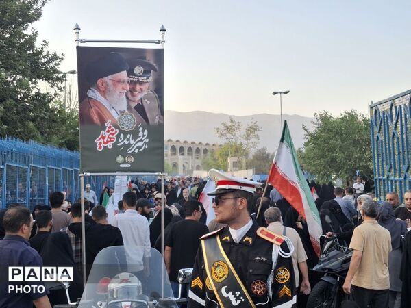 شبستان مصلا دوباره لبریز از عشق شد؛ بزرگداشت چهلم رهبر شهید انقلاب