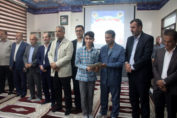 مراسم تجلیل از دانش‌آموزان ممتاز شاهد و ایثارگر شهرستان بوشهر