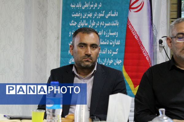 نشست اصحاب رسانه شهرستان سامان با مدیرکل فرهنگ و ارشاد اسلامی استان چهارمحال و بختیاری