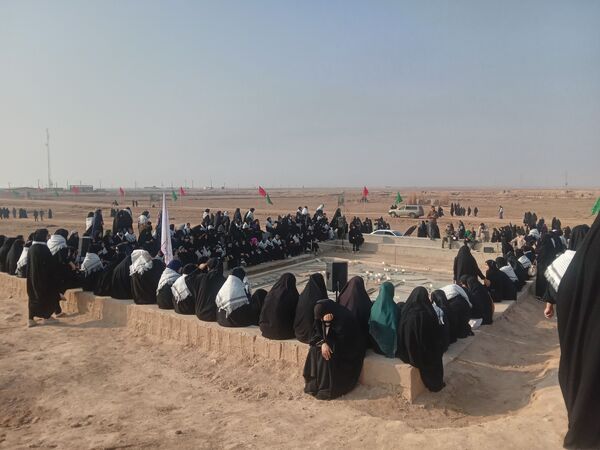 بازدید دانش آموزان خادم الشهدا از طلائیه 