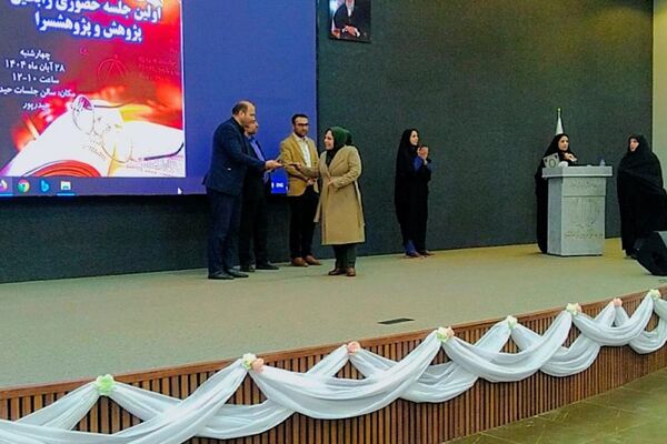  اولین نشست حضوری رابطین پژوهش و پژوهش‌سرا ها در اسلامشهر