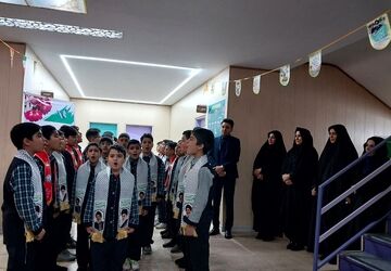 برگزاری مانور «یاوران انقلاب» در دبستان شهید قلنبر ناحیه دو شهرری 