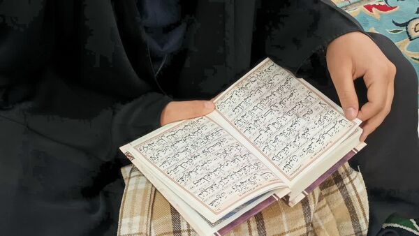 ضیافت همدلی و معنویت بسیجیان دبیرستان برازنده مقدم یک یزد