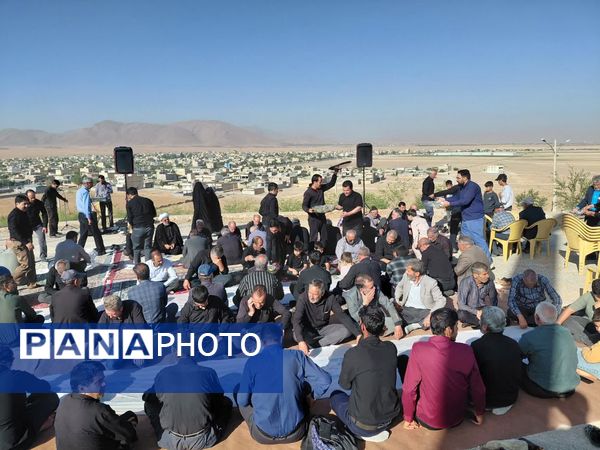 برگزاری مراسم پرفیض دعای ندبه در تپه نورالشهدا شهر نقنه