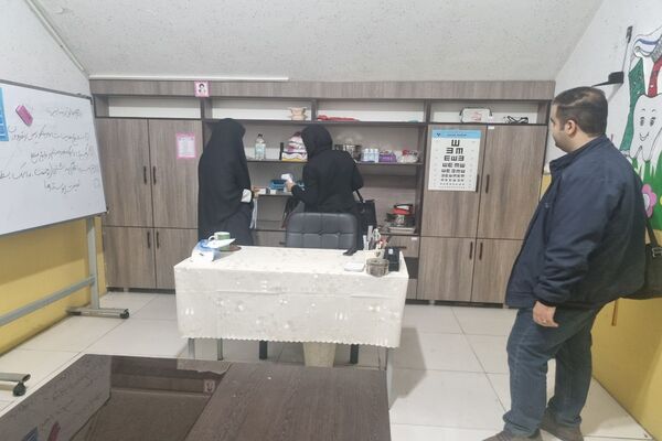 بازدید از وضعیت بهداشت و پایگاه‌های تغذیه سالم مدارس پاکدشت 