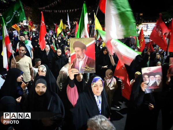 همه ایران یکصدا و یکدل در دفاع از لبنان