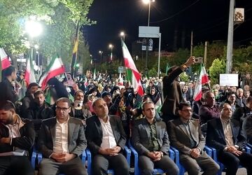 گرامیداشت هفته معلم در شصت و هشتمین شب تجمعات مردمی