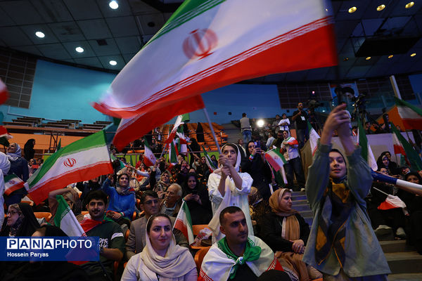 جشن قهرمانی تیم‌های ملی کشتی آزاد و فرنگی ایران