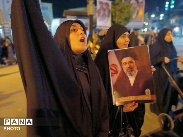 فرهنگیان و دانش آموزان گلستان همچنان پای میدان
