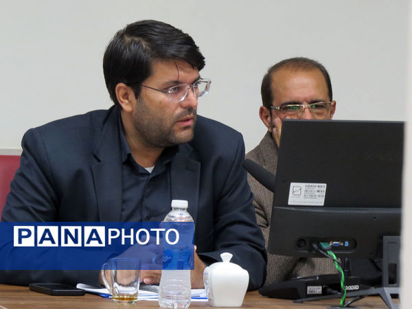 برگزاری شورای معاونان آموزش و پرورش با حضور استاندار 