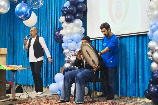 آیینی از معنویت، ایثار و دانش در دبیرستان شاهد شهید احمد کاظمی
