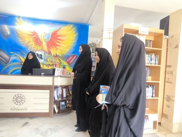 بازدید عوامل اجرایی دبستان شهید پسندیده از کتابخانه فدک فدافن