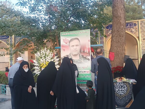 اولین سالگرد شهید محرم هادی میرآبادی بر سر مزارش برگزار شد  