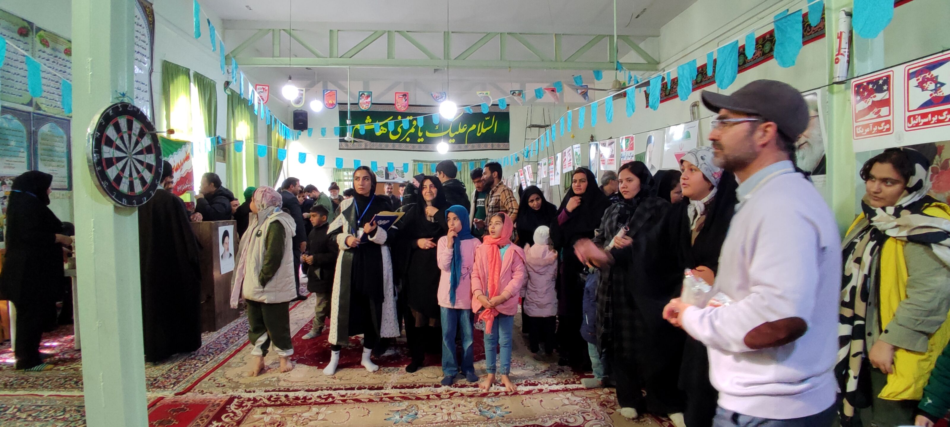 برگزاری مسابقات دارت در جشن بزرگ ۲۲بهمن در روستای اسلام آباد شیروان 