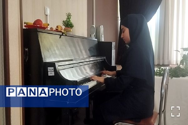 افتتاحیه کافه دخترونه در کانون فرهنگی پانزده خرداد مشهد