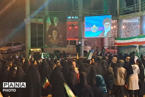 آسمان شهر نیر سوگوار ایام چهلم رهبر شهید و شهدای میناب 