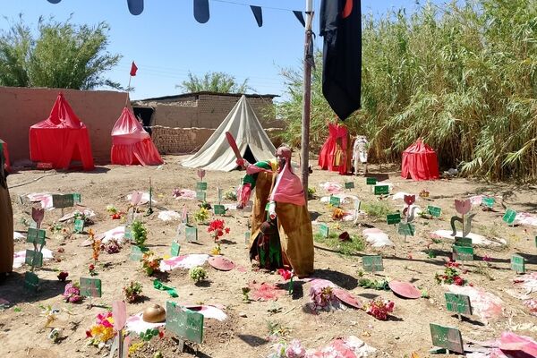 برپایی نمایشگاه «غنچه‌های خونین» در باقرآباد قم
