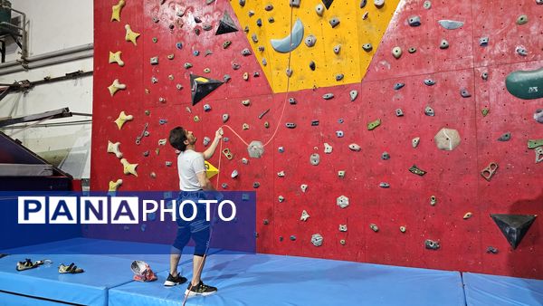 معرفی ورزش سنگ‌نوردی به دانش‌آموزان کهگیلویه و بویراحمد