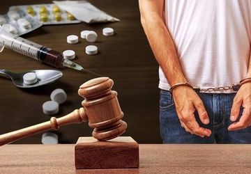 فروش داروهای سقط جنین و مخدر در عطاری‌ها؛ قانون چه مجازاتی برای متخلفان در نظر گرفته است؟