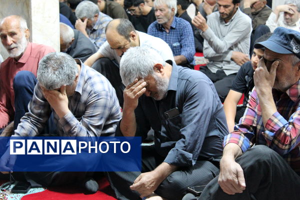 برگزاری مراسم گرامیداشت سالگرد ارتحال امام خمینی (ره) در شهر درق