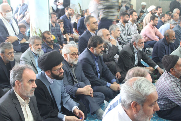 حضور نوجوانان در سی و پنجمین یادواره شهدای روستای فردوی قم