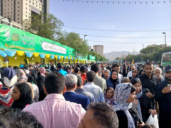 موکب بزرگ شرکت نان قدس رضوی در روز شریف ولادت امام رضا (ع)