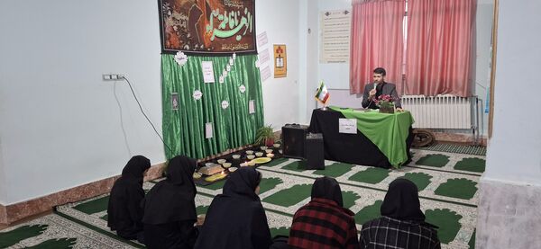 گرامیداشت ایام فاطمیه در مدرسه فضیلت 