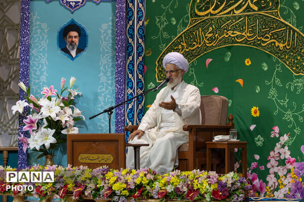 جشن زادروز پیامبر گرامی اسلام و صادق آل محمد(ص) در حرم حضرت معصومه(س)