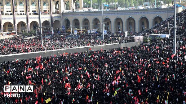 همگام با ملت ایران؛ حضور کانون پرورش فکری لرستان در آیین وداع و تشییع رهبر شهید