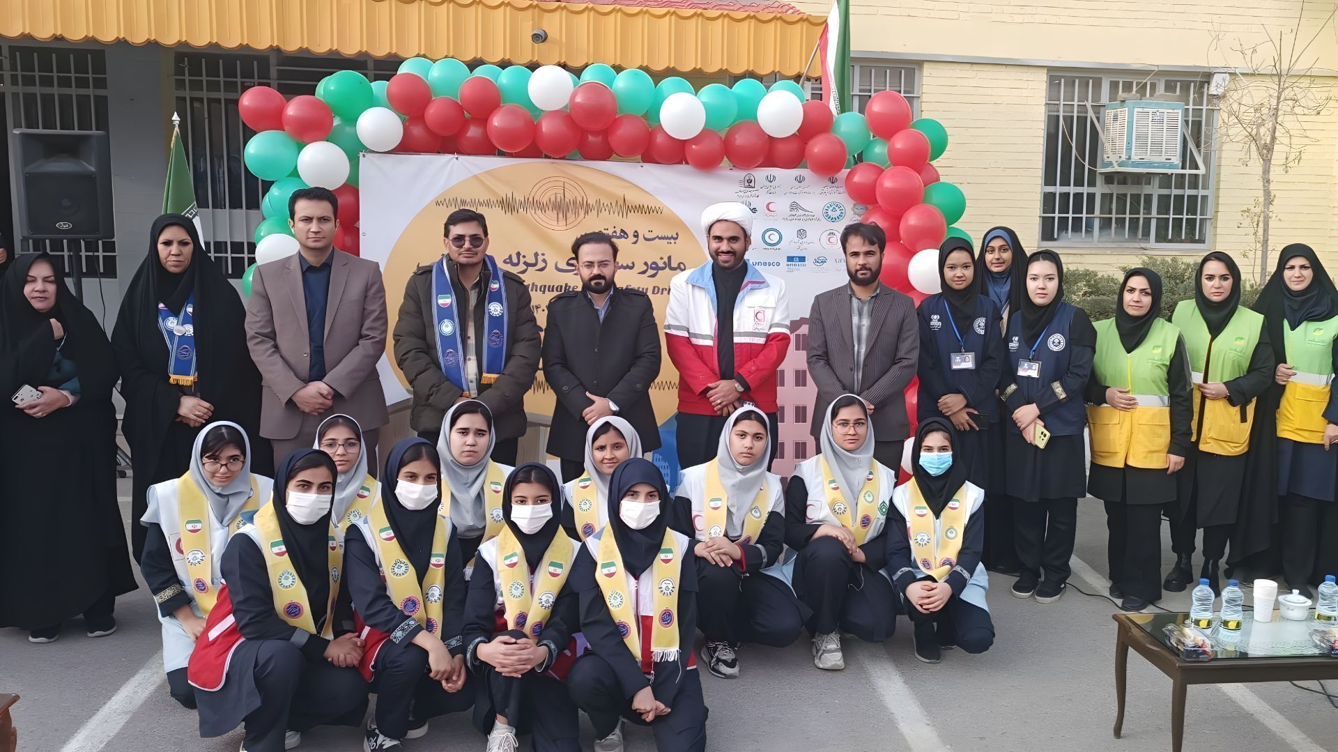 بیست و هفتمین مانور زلزله در دبیرستان نورالهدی