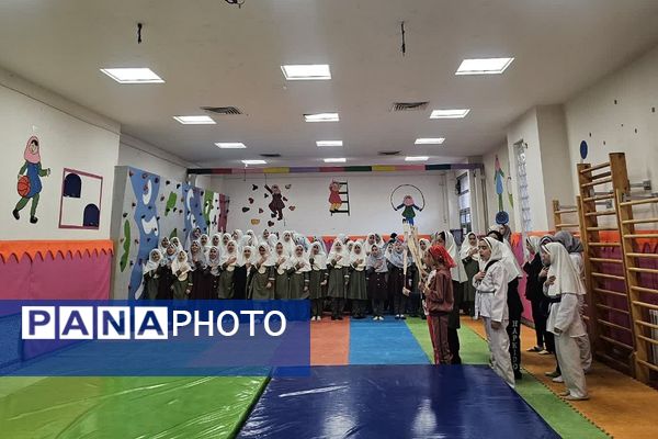 برگزاری المپیاد ورزشی در دبستان شاهد ام‌البنین (س) ناحیه دو شهرری 