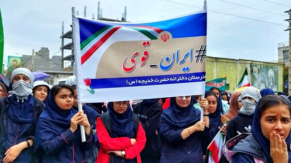  راهپیمایی13 آبان در شهرستان اشتهارد