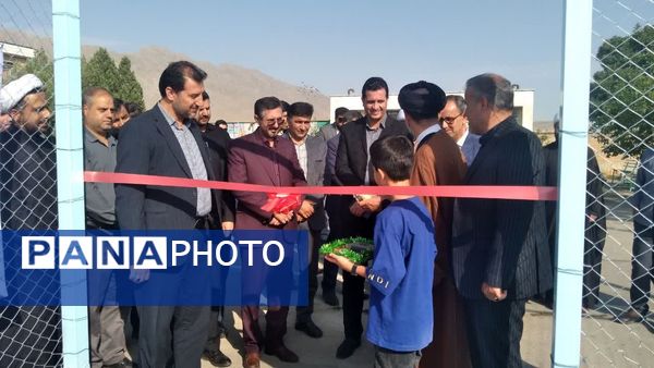  افتتاح اولین زمین ورزشی درون مدرسه‌ای تایل‌کورت استان مرکزی درمدرسه زینب کبری(س) شازند 