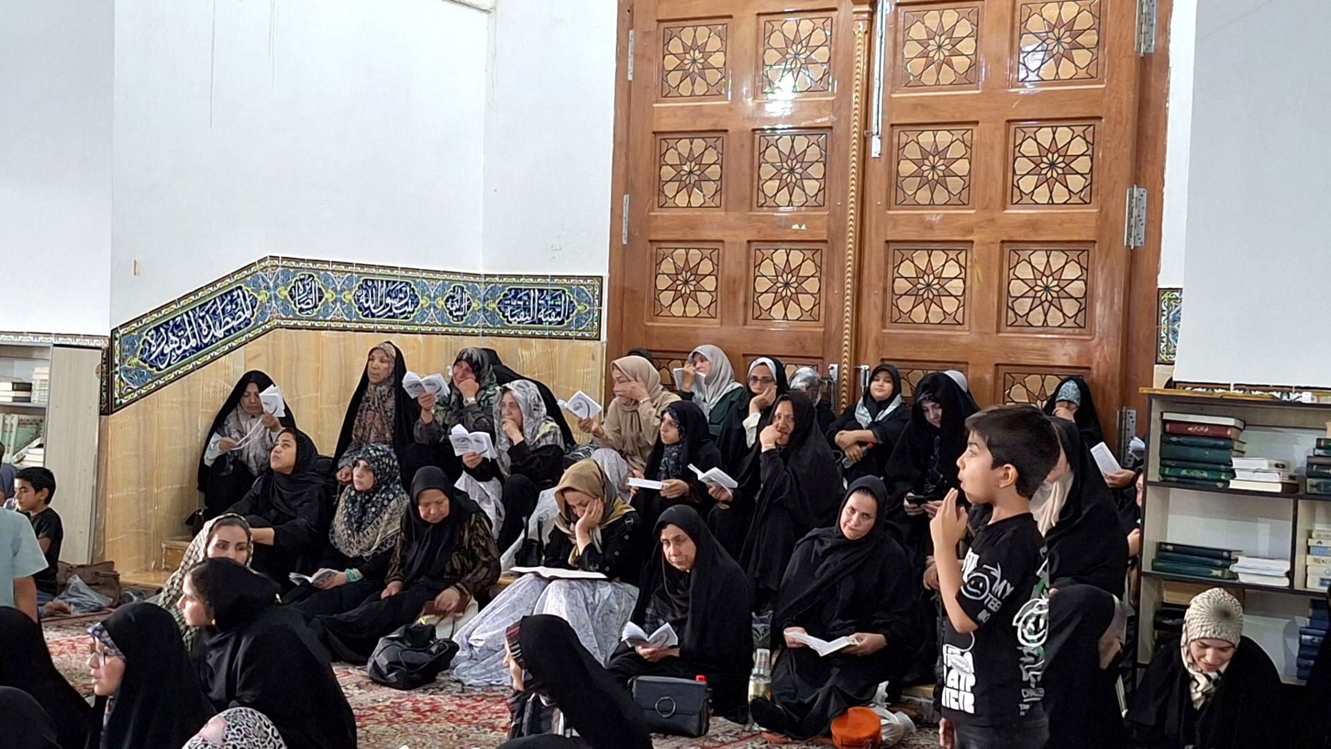 نوای عرفه در جوار امامزاده سید حمزه