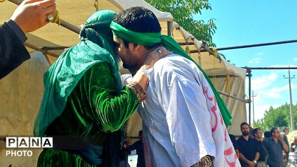 وهنده؛ تجلیِ همبستگی در سایه‌ تعزیه