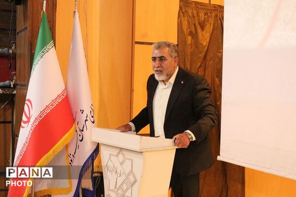 تأکید مدیر آموزش‌وپرورش فیروزکوه بر تعامل مستمر خانه و مدرسه در هنرستان امام علی (ع)