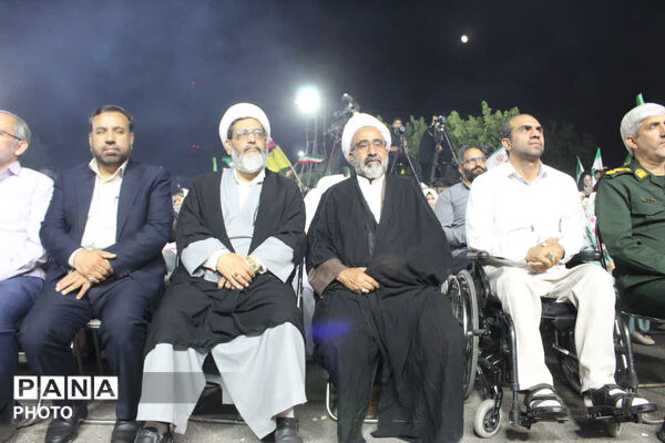 جشن ۲ هزار نفری تکلیف دختران یزد