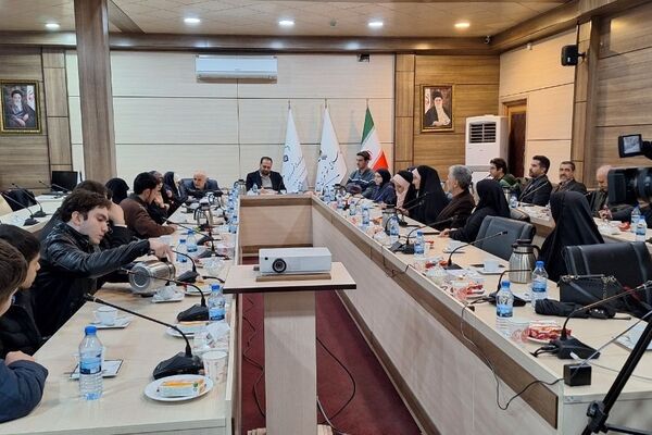 گردهمایی نویسندگان موسسه رهنمای اهل قلم