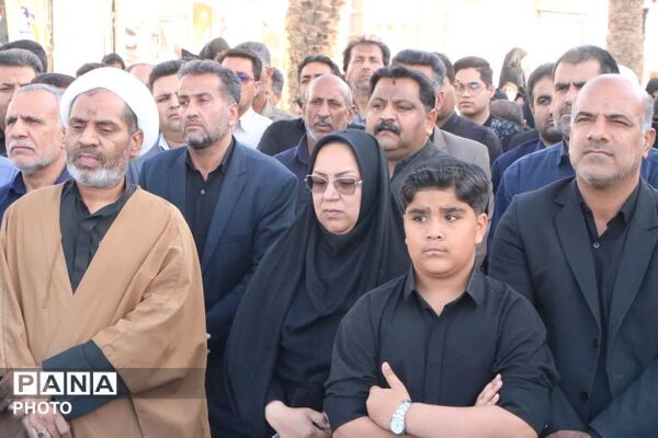 اعلام بیعت تمام قد مردم فهرج با پرچمدار انقلاب