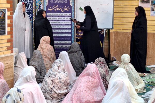 حضور مسئولین شهرستان پردیس در مراسم معنوی اعتکاف 