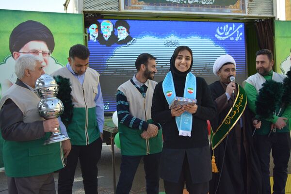 عطر رضوی در جشن نیمه شعبان مدرسه حکمت