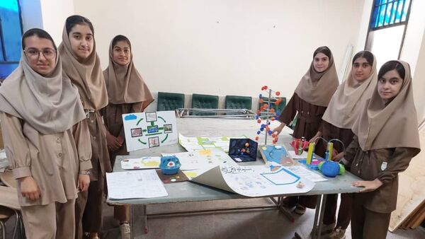 مشارکت فعال دبیرستان نمونه‌‌دولتی آسیه در همایش پژوهش‌‌سرای دانش‌‌آموزی