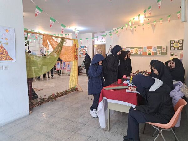 درخشش دوباره مدرسه دکتر باهنر در نمایشگاه ماها 
