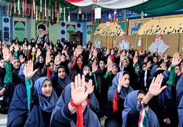 هر صندلی کلاس، مدیون یک شهید است