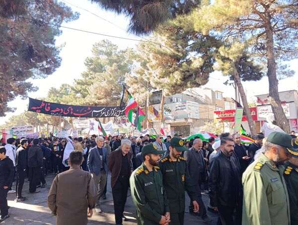 فریاد استقلال و آزادی در طنین ۱۳ آبان در تربت حیدریه