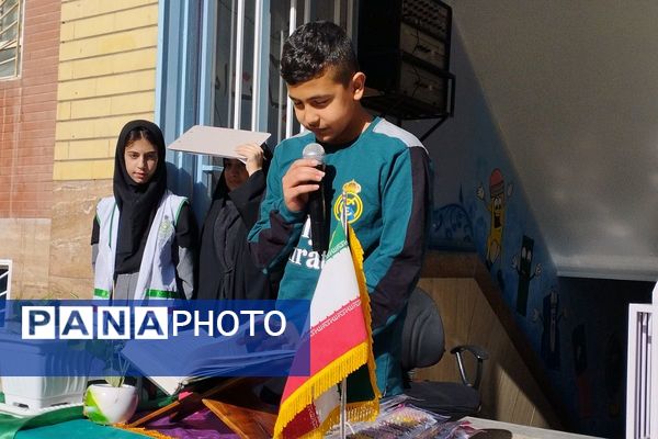 برگزاری مراسم روز دانش‌آموز در مدارس بهارستان‌دو